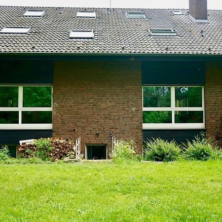 Helle Kellerwohnung Im Gruenen Mit Sauna Кёльн Экстерьер фото