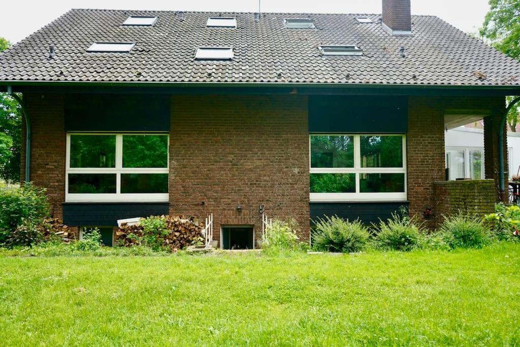 Helle Kellerwohnung Im Gruenen Mit Sauna Кёльн Экстерьер фото
