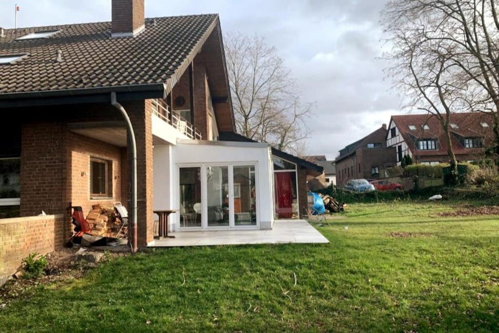 Helle Kellerwohnung Im Gruenen Mit Sauna Кёльн Экстерьер фото